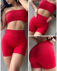 Conjunto American Fitness: shorts y top sin tirantes