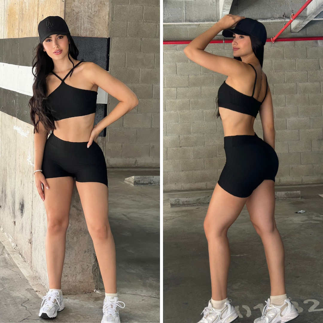 Conjunto deportivo Zia para mujer: top cruzado y shorts de cintura alta