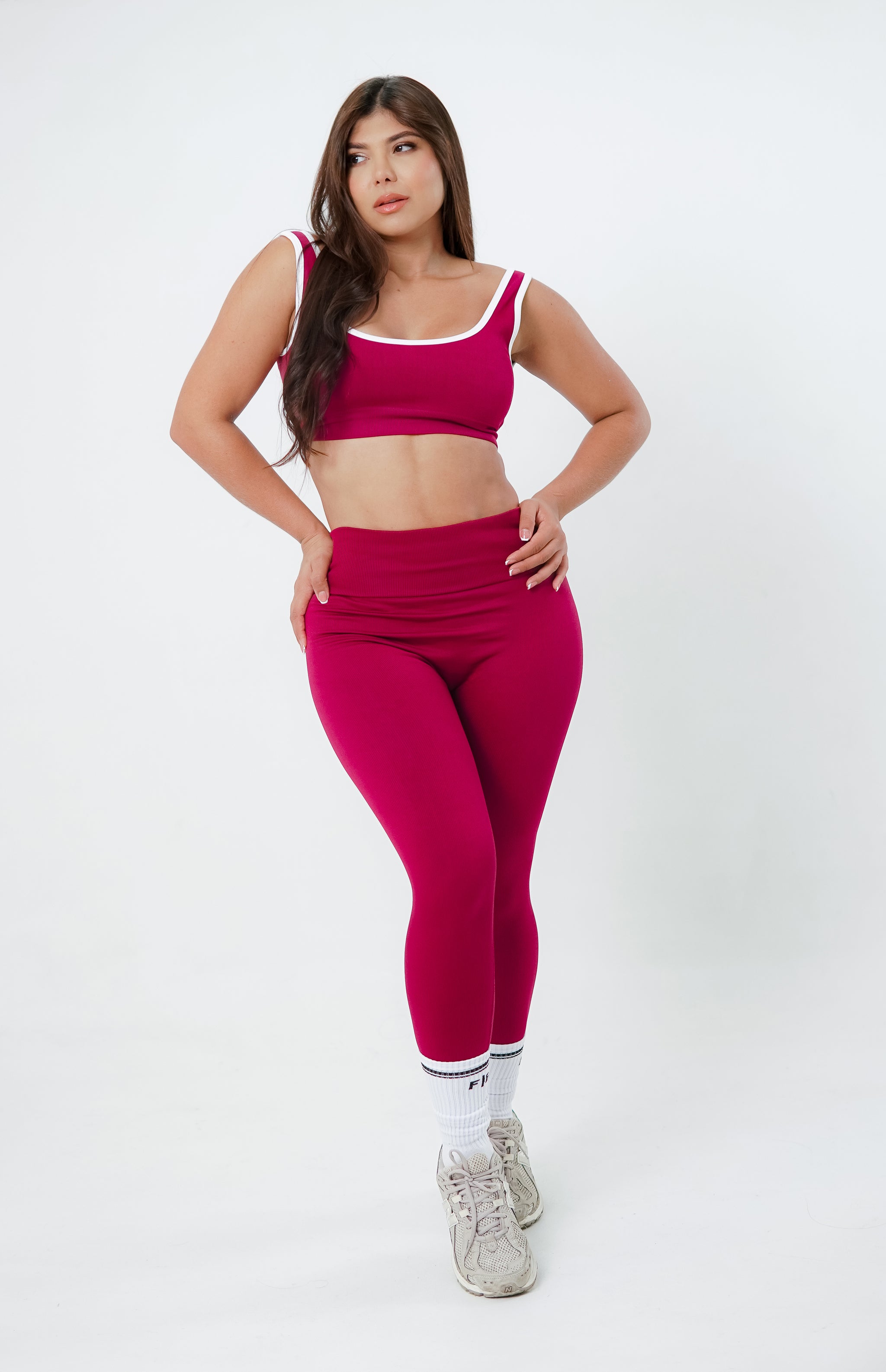 TOP SIN COSTURA (SEAMLESS) BERENJENA