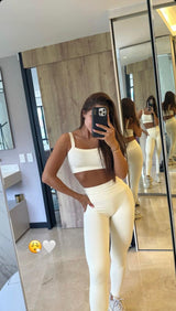 Conjunto deportivo americano para mujer: leggings de cintura alta y top de tirantes